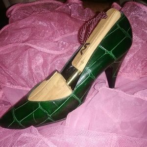 Stuart Weitzman crocodile purse & heels